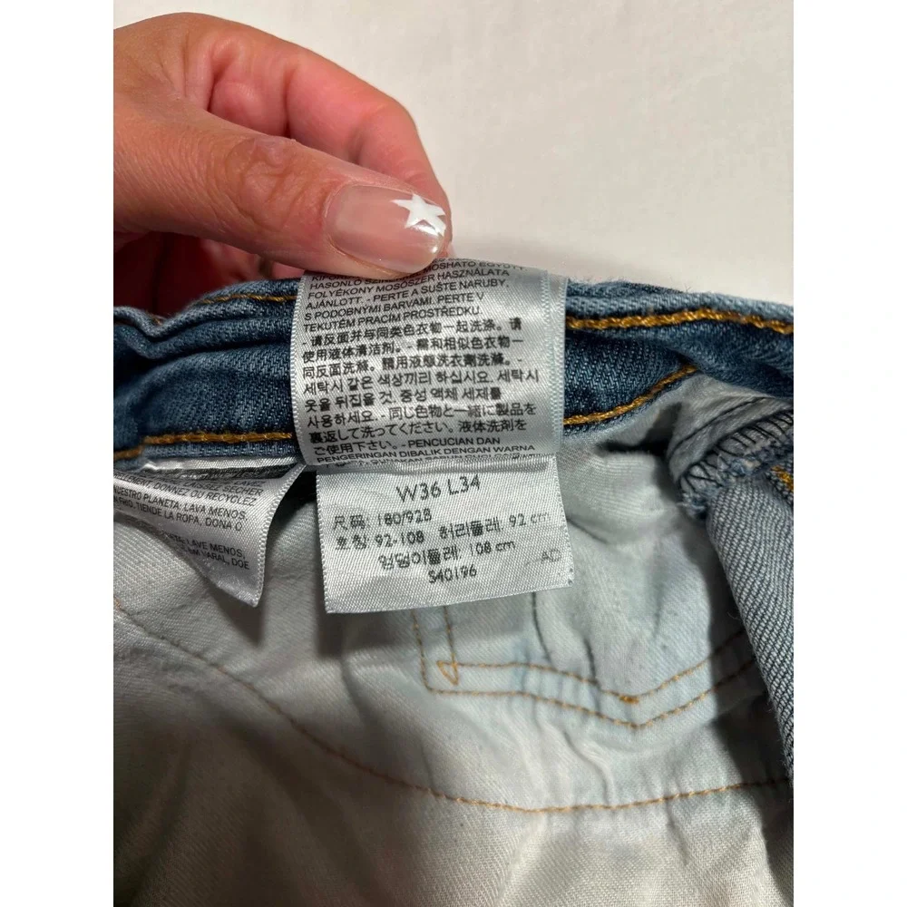 Levis 505 Regular Fit Straight Leg Jeans Mens 36x34 Blue Distressed Denim